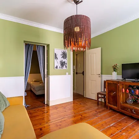 In The Typical Neighborhood- Graca Appartamento Lisbona